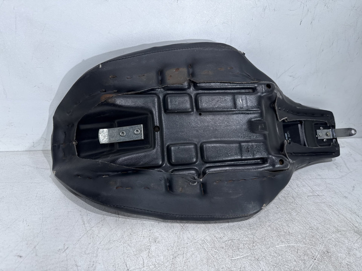 2002 Harley Dyna Wide Glide FXDWG OEM Passenger Rider Driver Seat Saddle TORN