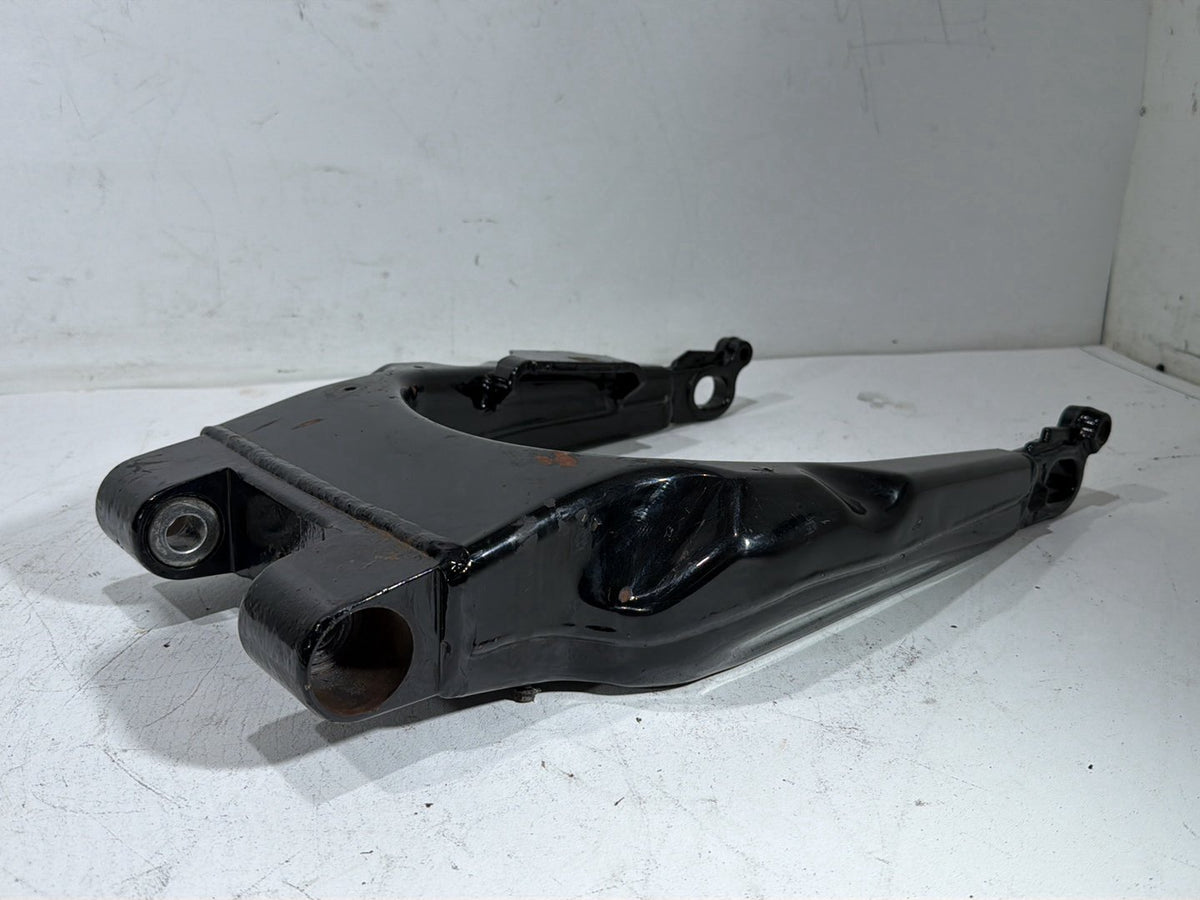 2009 Harley Road King Touring Police OEM Rear Fork Swingarm Swing Arm