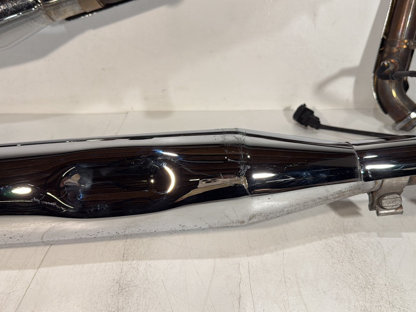 2019 - 2023 Harley-Davidson Touring Street Glide Exhaust Header Pipes Muffler Vance & Hines 65600176