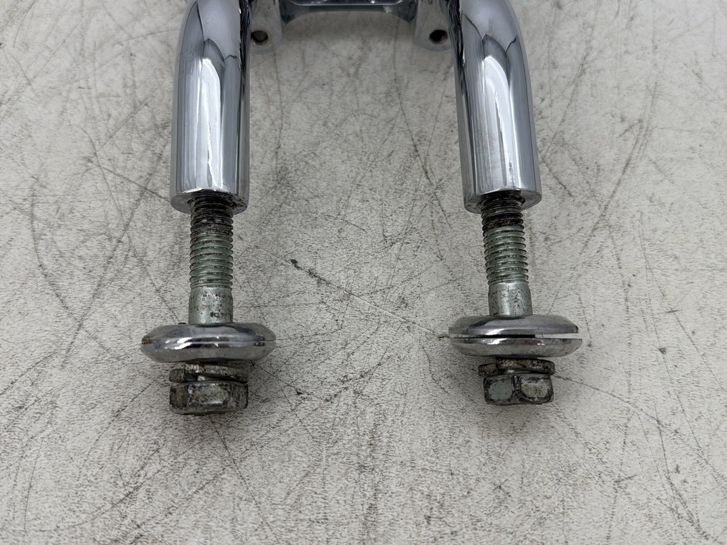 2000 Harley Softail FLSTC Heritage Classic OEM Front Handlebar Riser Top Clamp Chrome