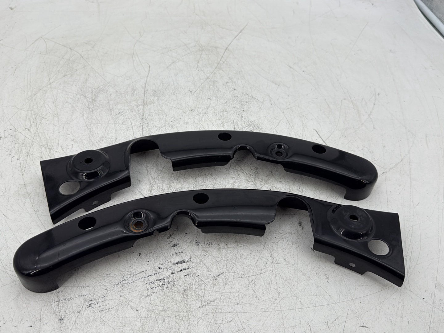 2012 Harley Road Glide Touring FLTRX Custom OEM Rear Left Right Fender Struts Bracket