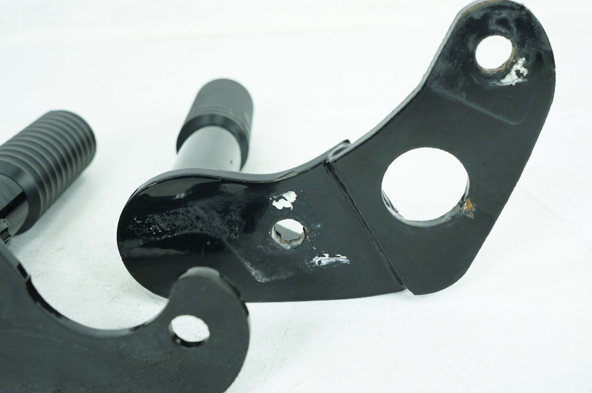2020 Harley Softail FXLRS Low Rider S OEM Passenger Left & Right Foot Pegs