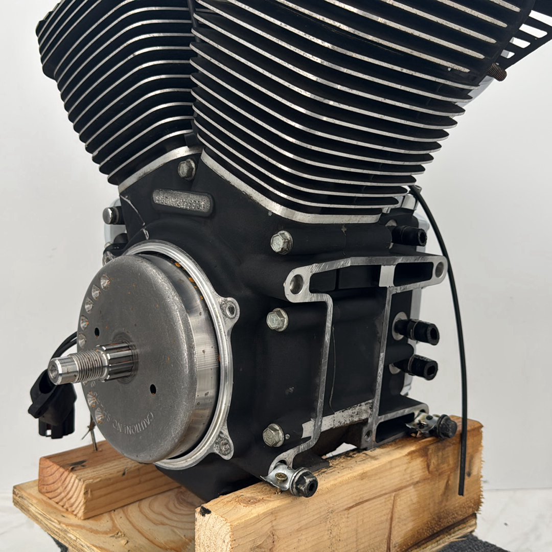 1999 - 2006 Harley-Davidson Dyna Low Rider CARB Twin Cam 88 Engine Motor 16165-99