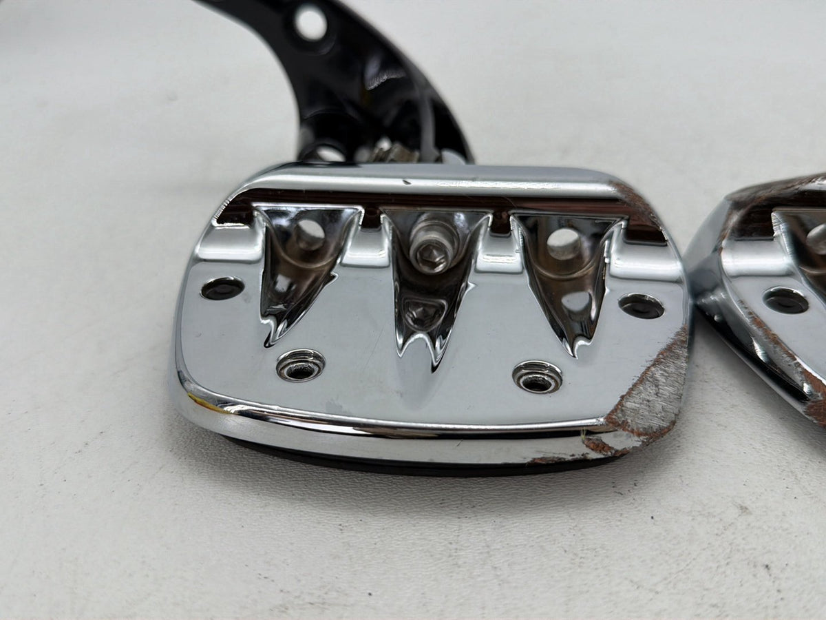 07 Harley Dyna Street Bob FXDBI Left & Right Driver Step Foot Rest Pegs Kuryakyn