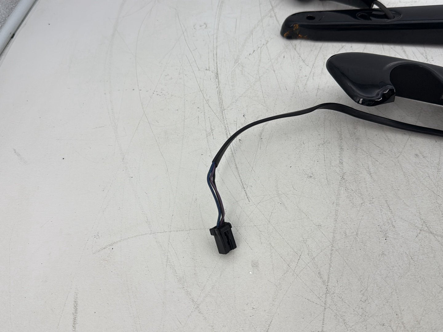 2013 Harley Forty-Eight Sportster 1200X OEM Rear Left Right Fender Struts Bracket & Turn Signal