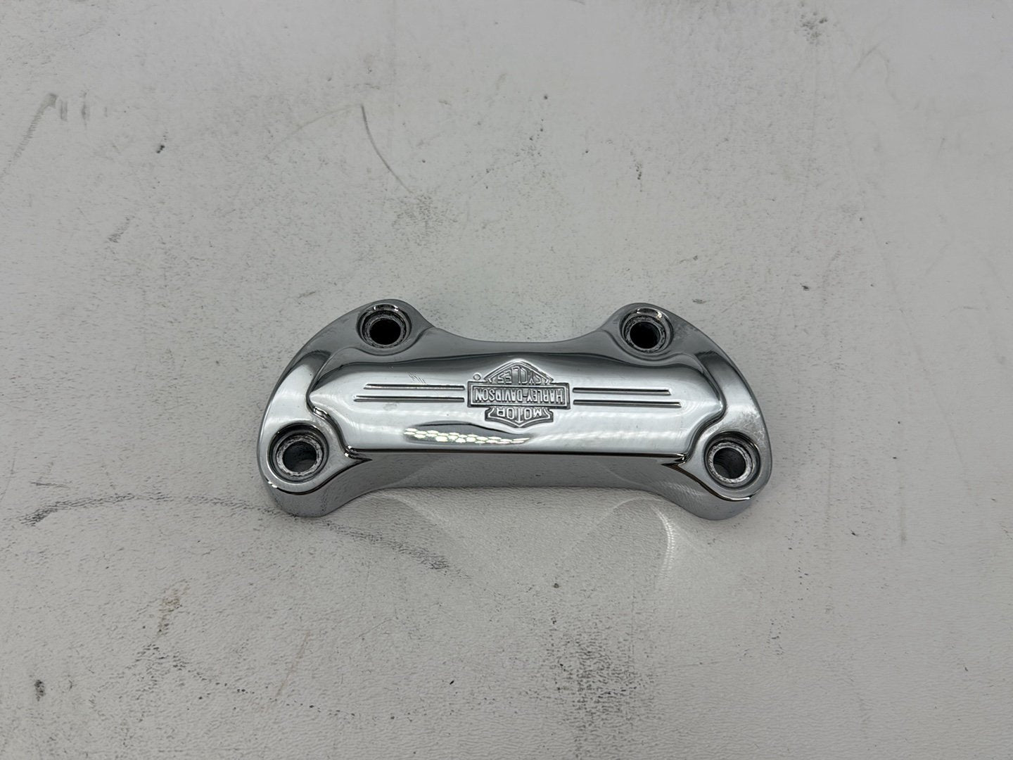 2004 Harley Softail FLSTC Heritage Classic OEM Front Handlebar Riser Top Clamp Chrome