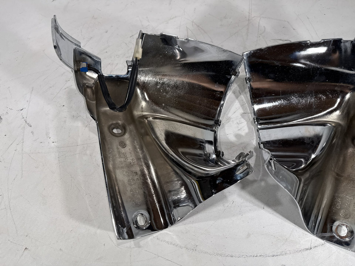 2006 Harley Road King Touring Custom OEM Left & Right Headlamp Nacelle Covers