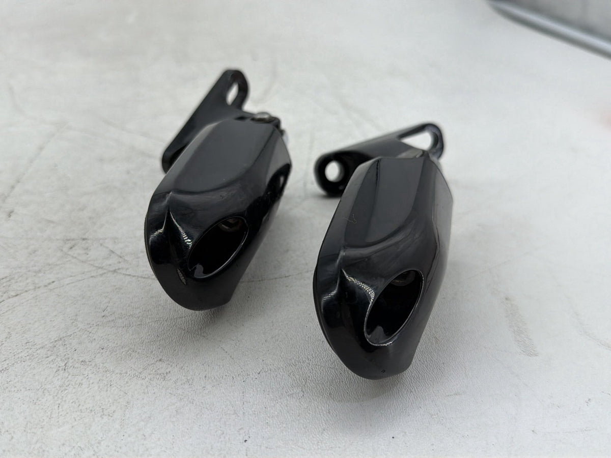 2018 Harley Road Glide Touring FLTRXS OEM Passenger Left & Right Foot Pegs