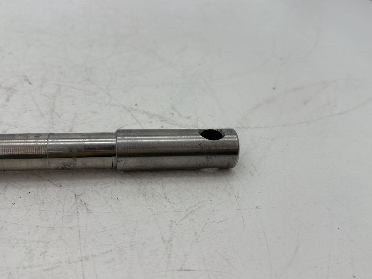 2002 Harley Dyna FXD Super Glide OEM Front Wheel Axle Bolt Shaft