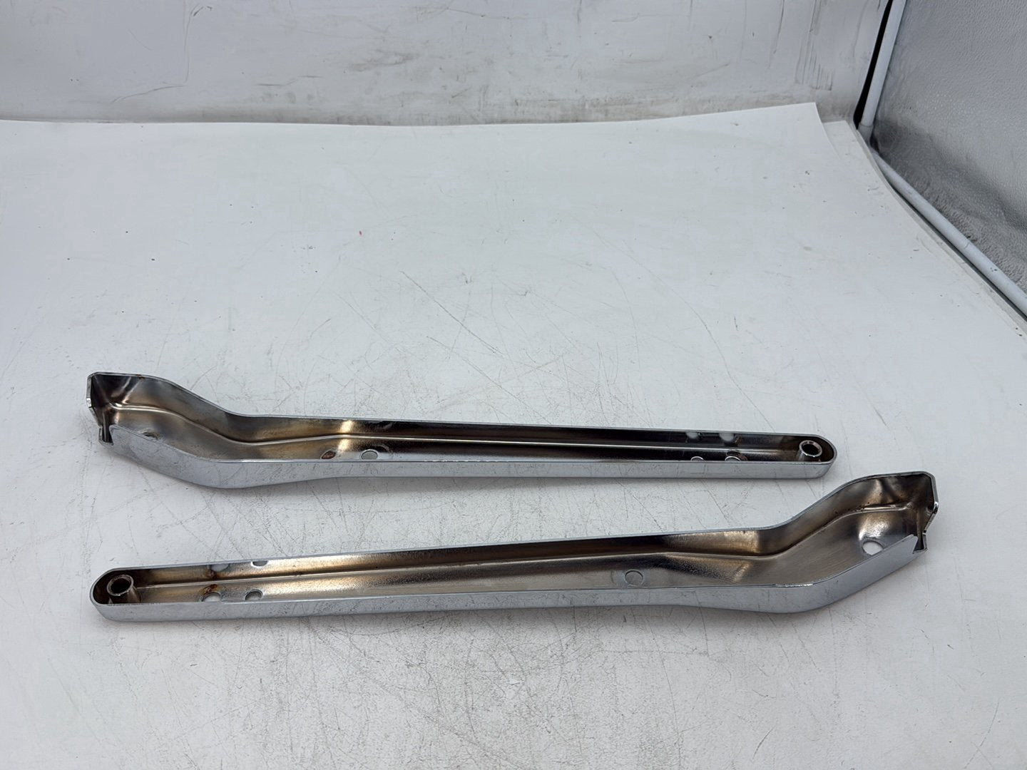 2000 Harley Dyna FXDWG Wide Glide OEM Rear Left Right Fender Struts Bracket