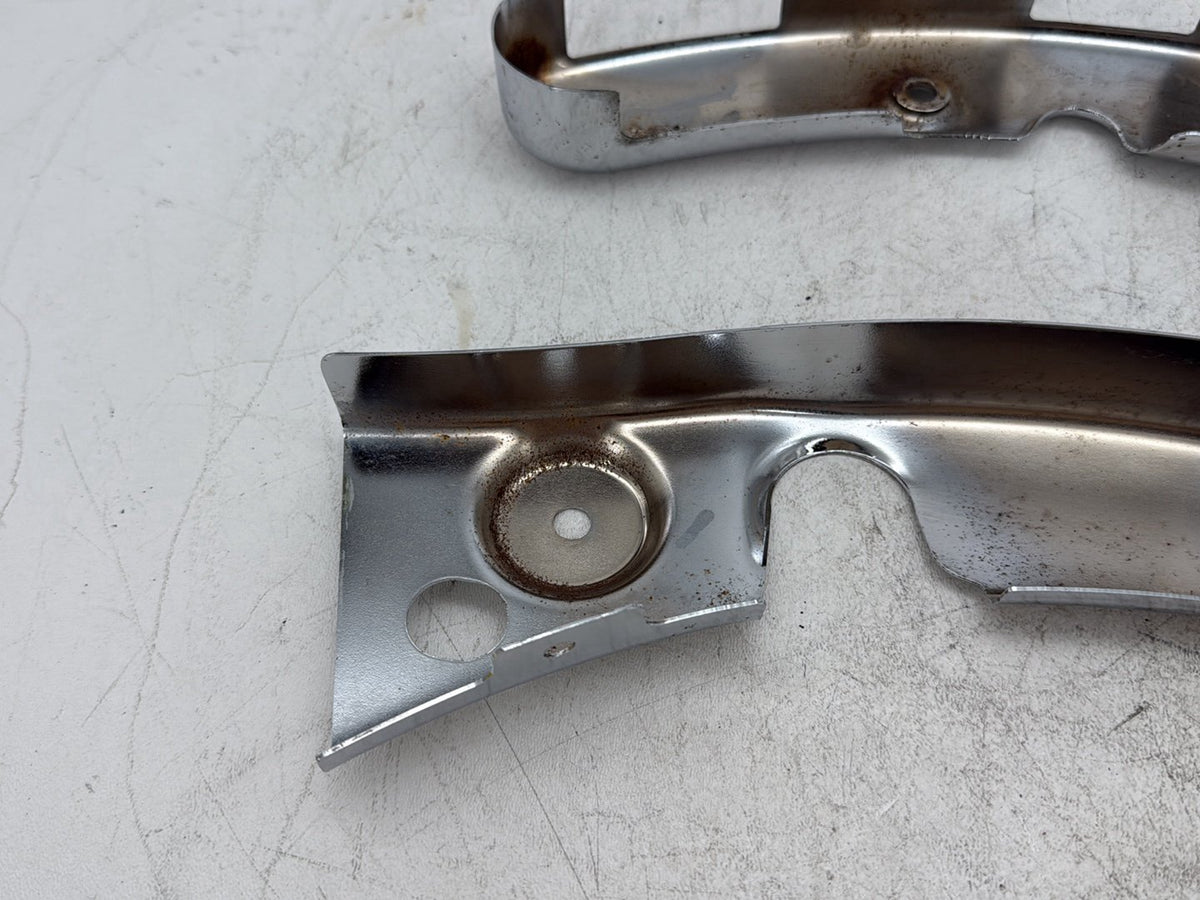 2009 Harley Road King Touring Police OEM Rear Left Right Fender Struts Bracket