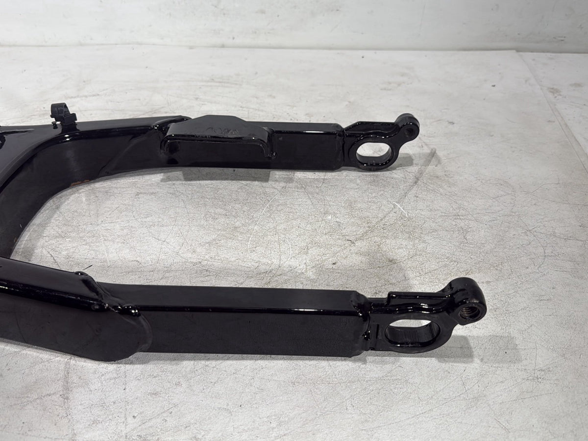 2007 Harley Street Glide Touring FLHX OEM Rear Fork Swingarm Swing Arm