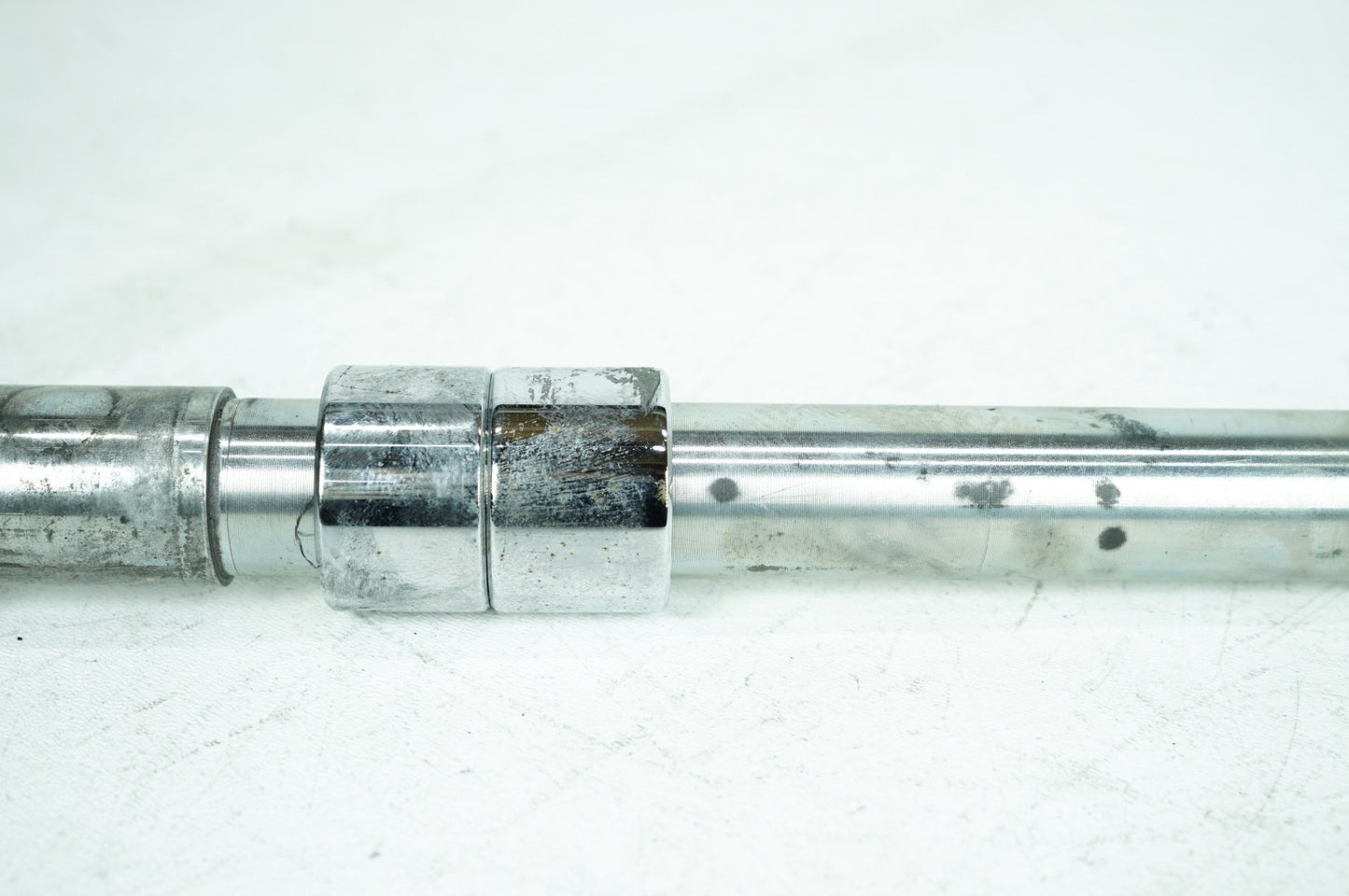 1999 - 2006 Harley-Davidson Touring Road King Classic Front Wheel Axle Bolt Shaft 43364-00