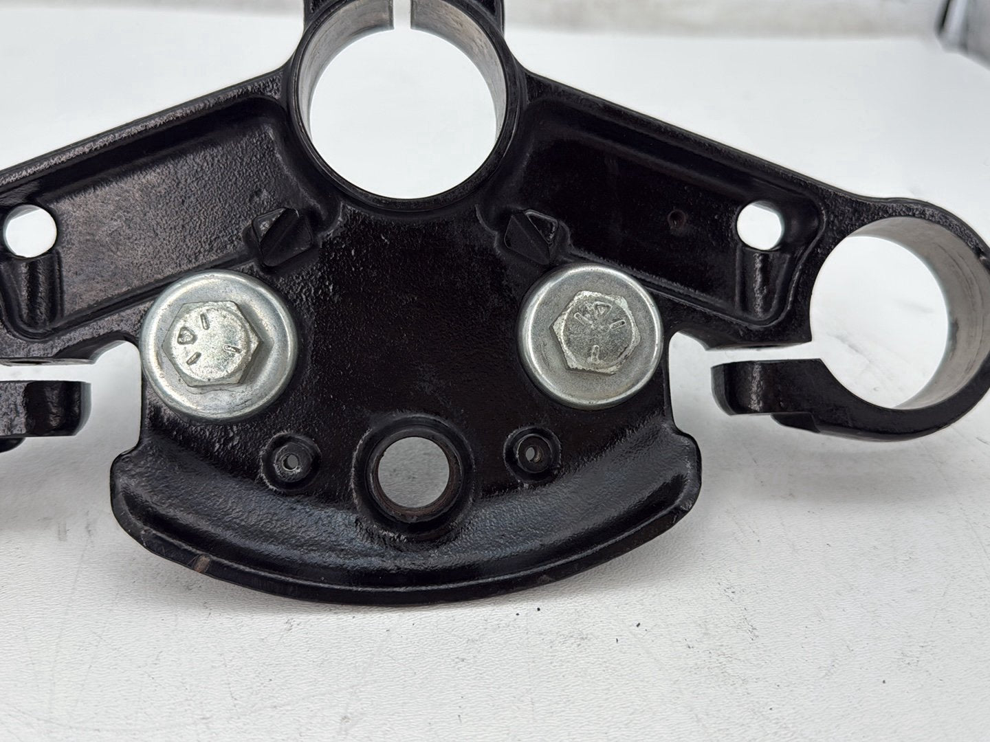 2014 Harley Electra Glide Touring CVO Screamin Eagle OEM Front Fork Upper Triple Tree Clamps