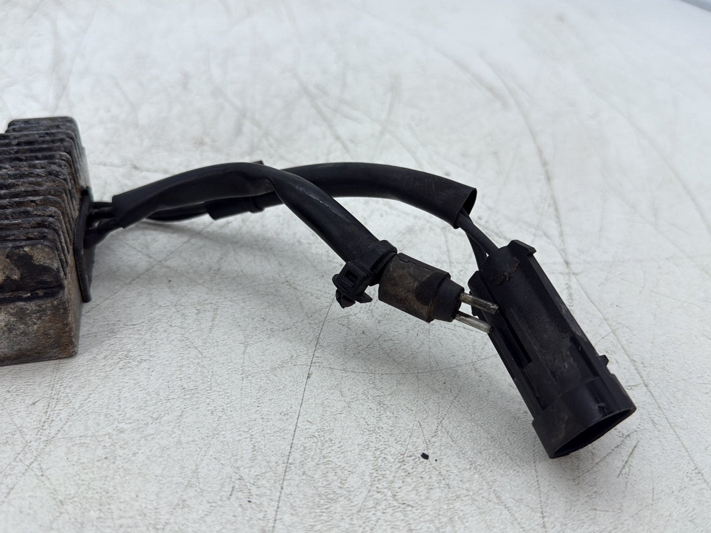 2004 Harley Sportster XL883C 883 Custom OEM Voltage Regulator Rectifier
