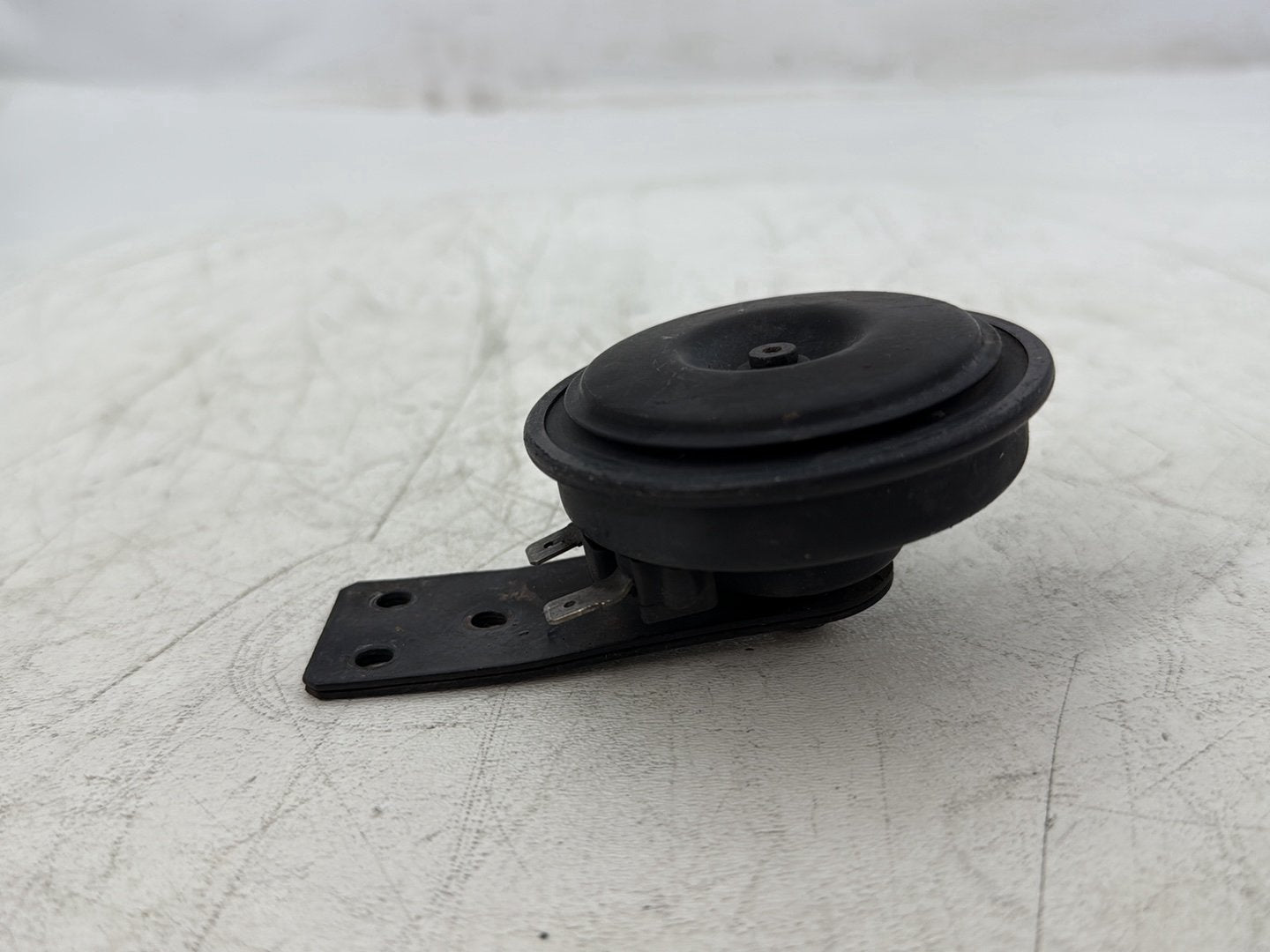 2008 Harley Sportster XL883L 883 Low OEM Signal Horn Klaxon Beep 69043-96B