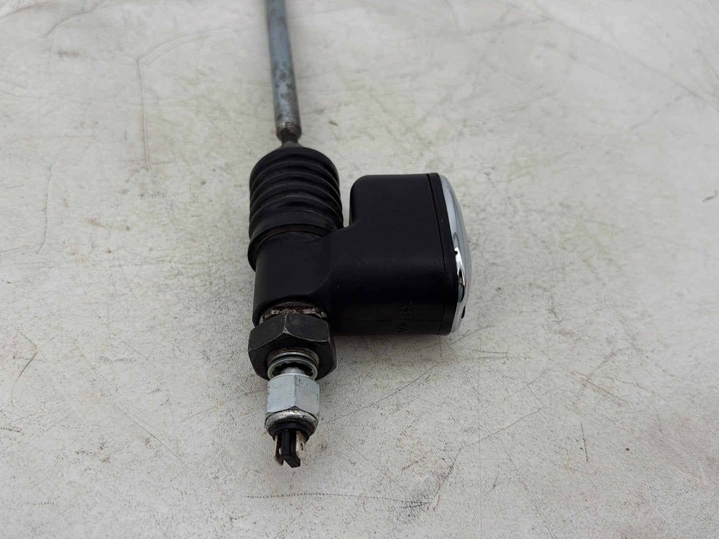 2015 Harley Dyna Low Rider FXDL OEM Rear Brake Master Cylinder Reservoir