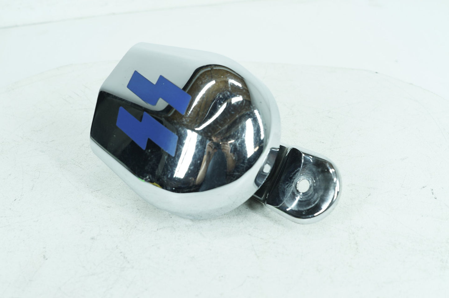 2000 - 2006 Harley-Davidson Softail Deuce Horn Signal Klaxon Chrome Cover 69012-93A