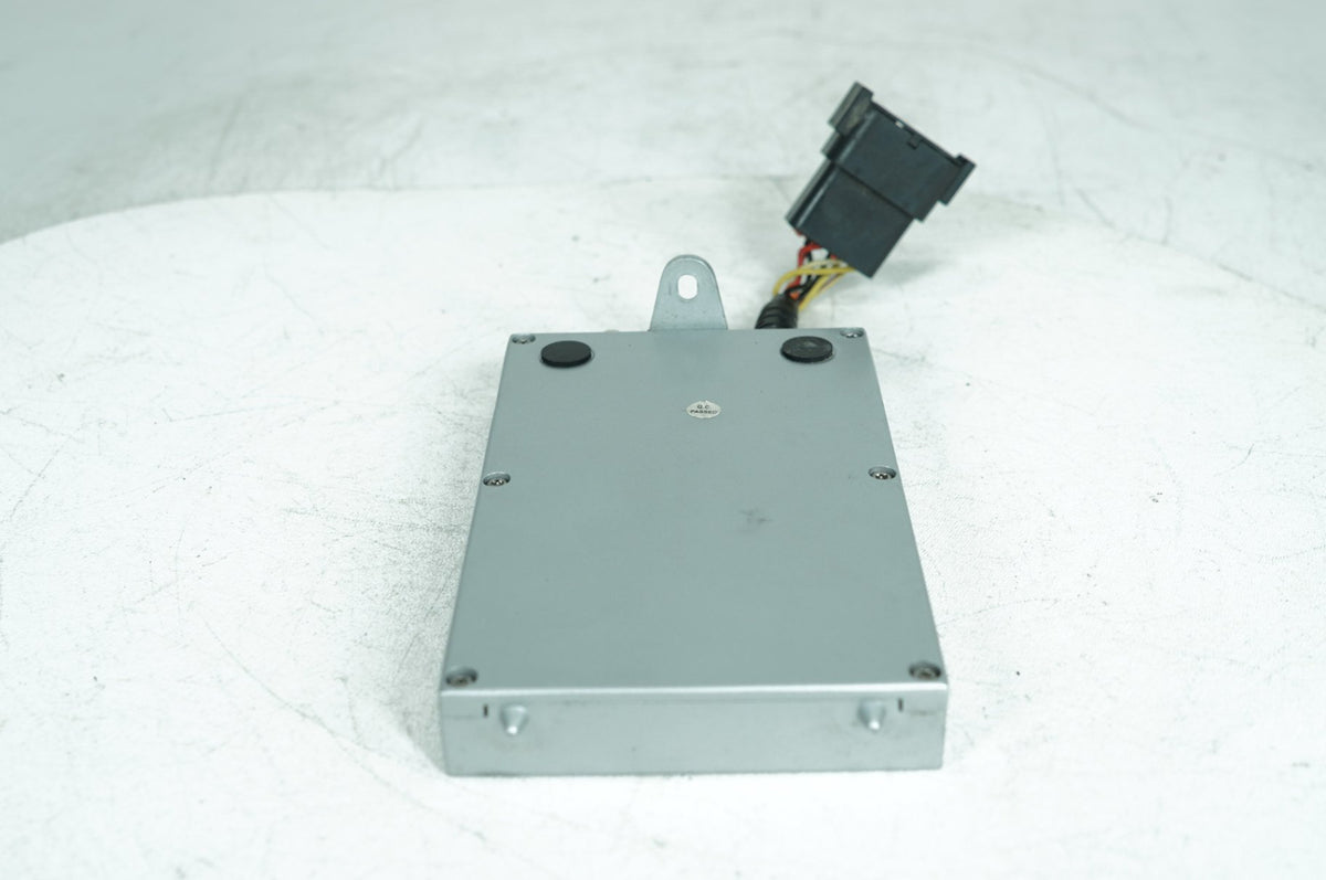 2009 Harley Touring FLHTCU Electra Glide Ultra OEM XM Harman Kardon Radio Module