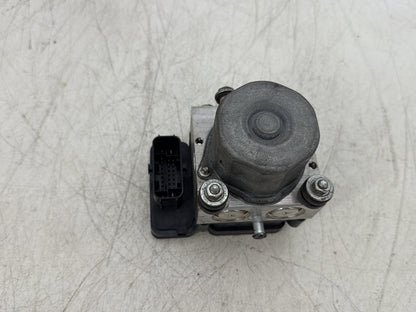 2015 Harley Road Glide Touring FLTRXS OEM ABS Brake Pump & Control Module