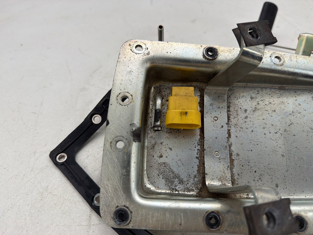 2005 Harley Dyna Wide Glide FXDWG OEM Fuel Pump Gas Gasoline Petrol Sending