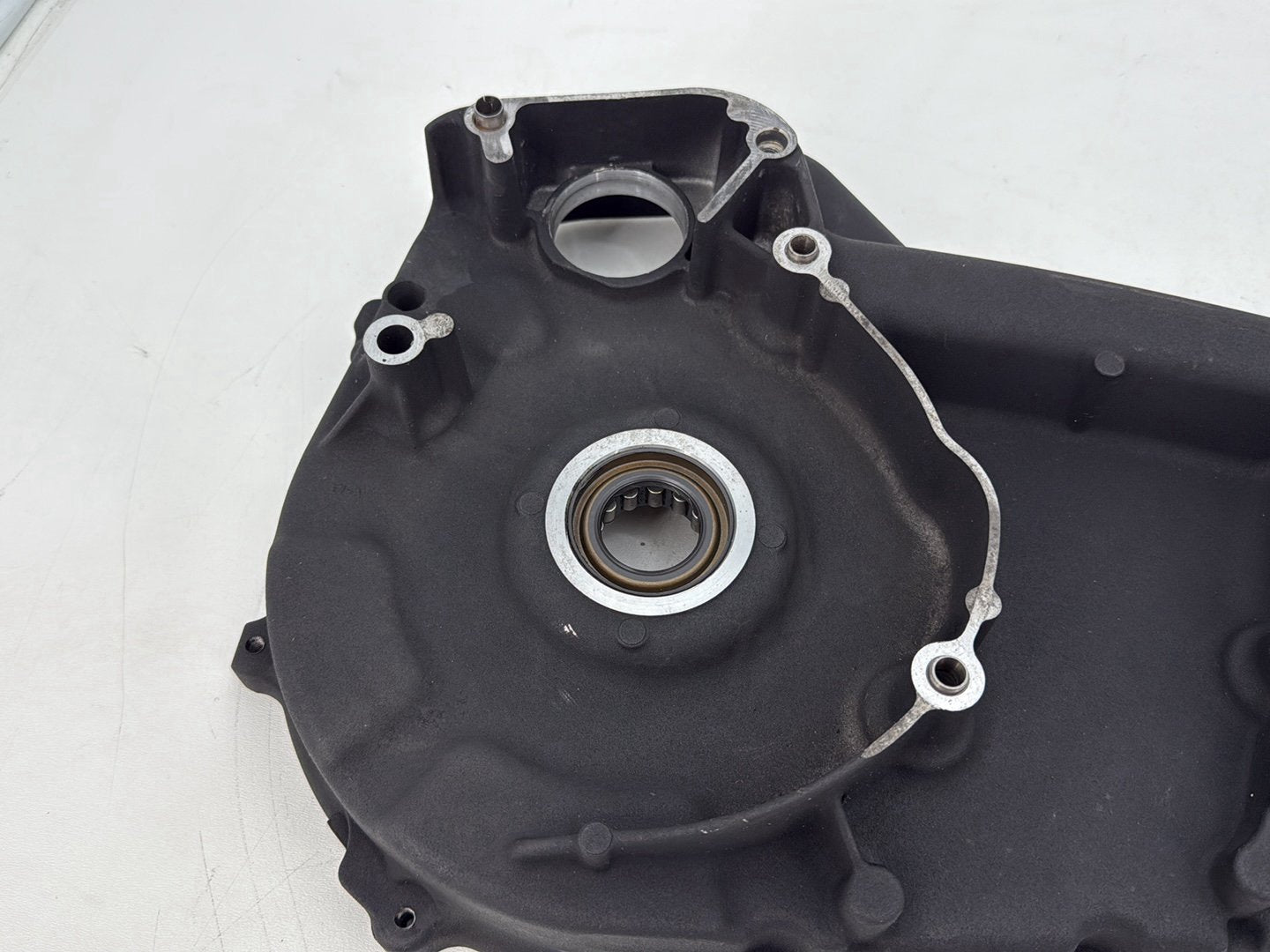 2011 Harley Electra Glide Ultra FLHTK OEM Inner Primary Clutch Cover