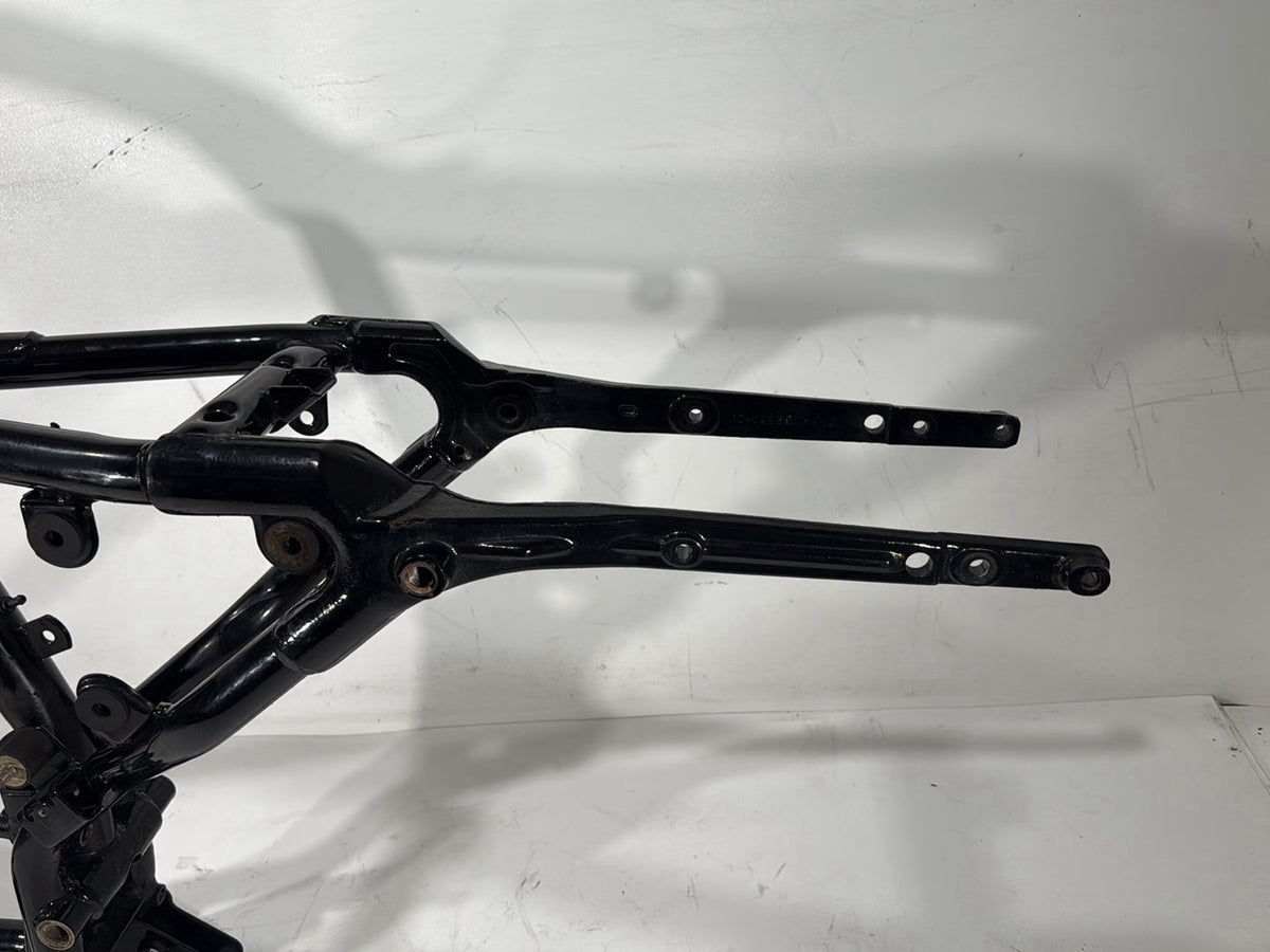 2001 Harley Sportster 883 Hugger XLH883 OEM Body Main Frame Chassis CLN CLR