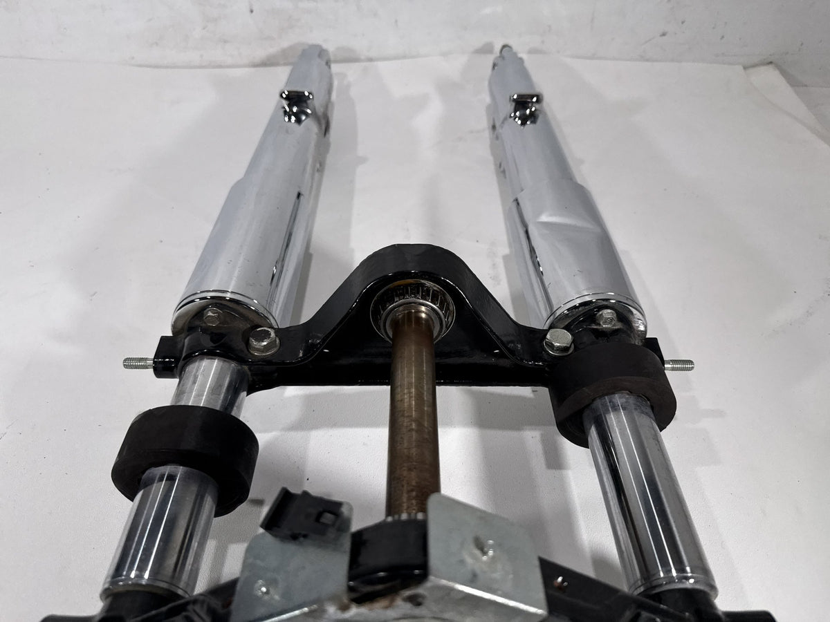 04 Harley Road King Touring OEM Front Triple Tree Set & LH RH Fork Legs Sliders