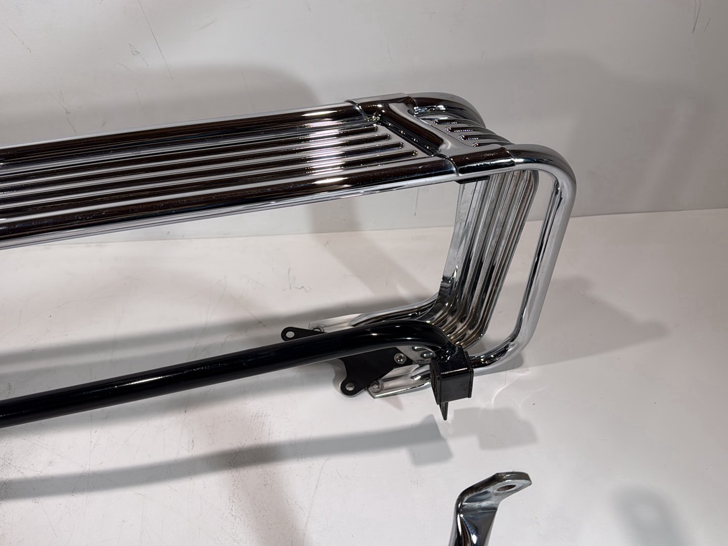 1999 - 2006 Harley-Davidson Touring Electra Glide Classic Rear Left Right Saddlebag Guard Rails Bar  	49193-93