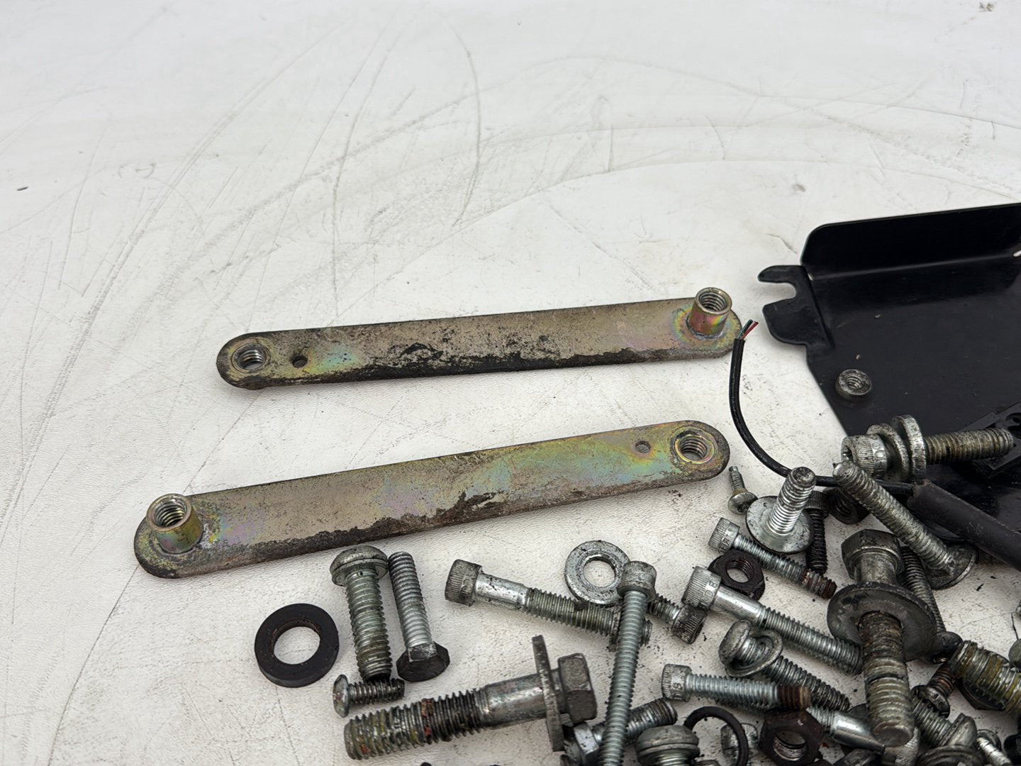2005 Harley Heritage Softail Classic FLSTCI OEM Hardware Bolts Nuts & Brackets