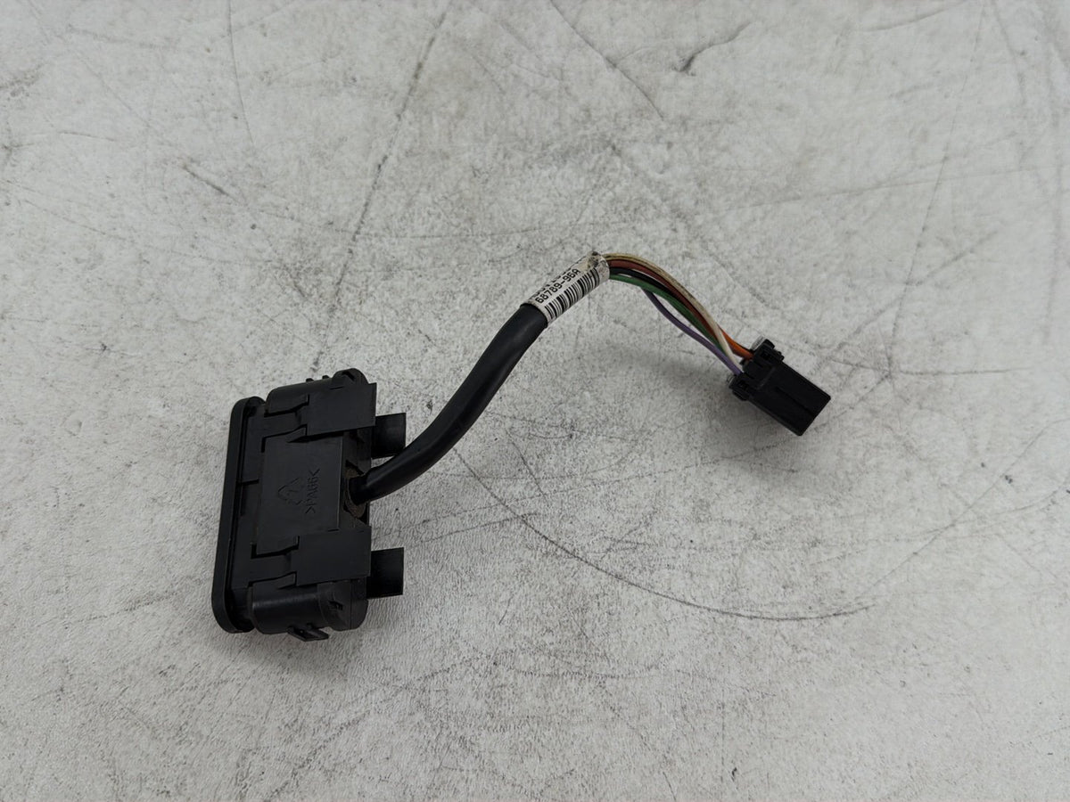 2009 Harley Road Glide Touring FLTR OEM Dash Indicator Lamp Wire Plug 68789-96A