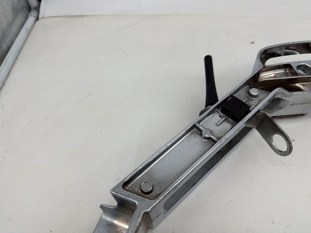 2016 Harley Road Glide Touring OEM Left Right Saddlebag Fender Struts Brackets