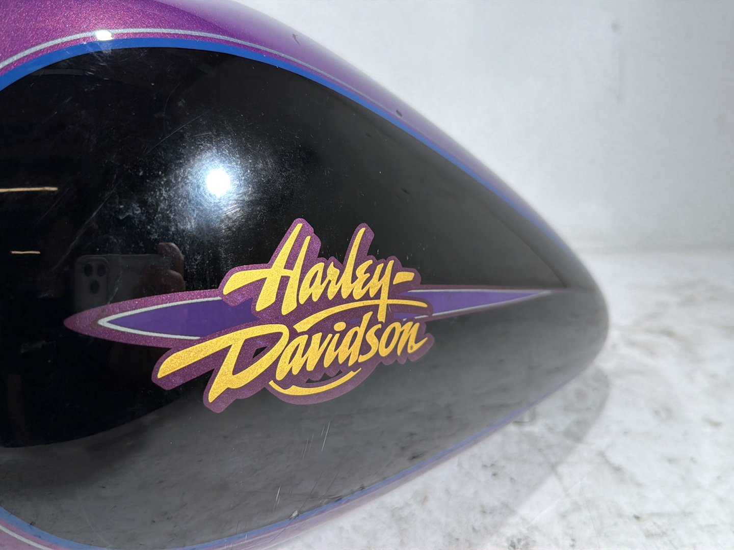 2011 Harley Heritage Softail Classic FLSTC OEM Fuel Gas Tank Gasoline Reservoir