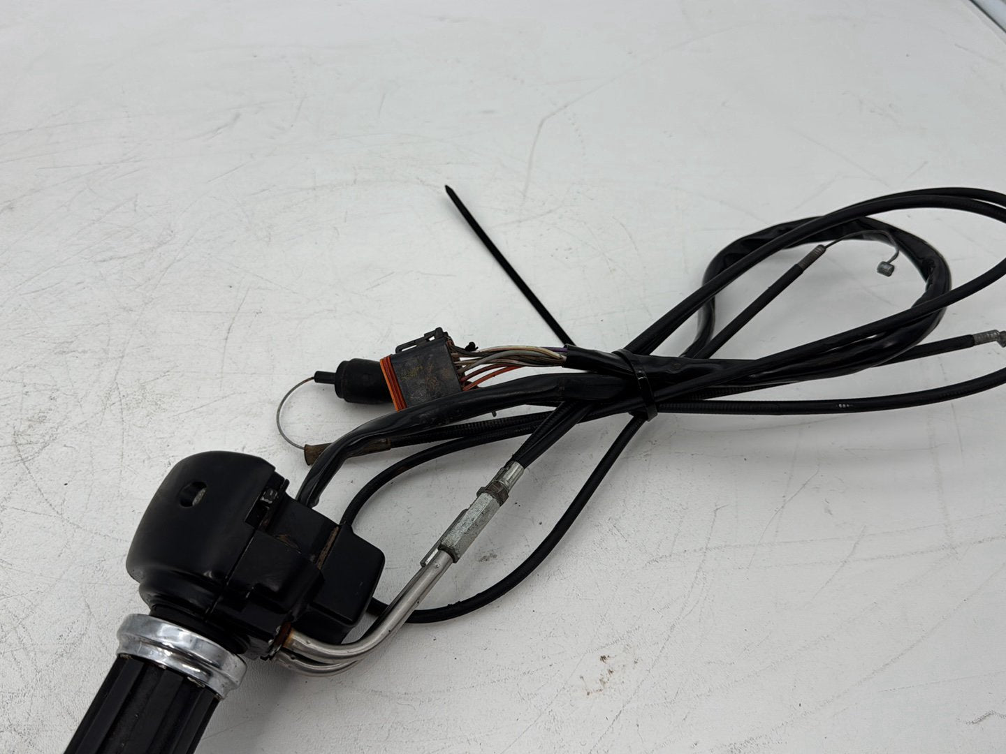 1999 - 2006 Harley-Davidson Touring Electra Glide Classic Right Engine Start Kill Switches Controls