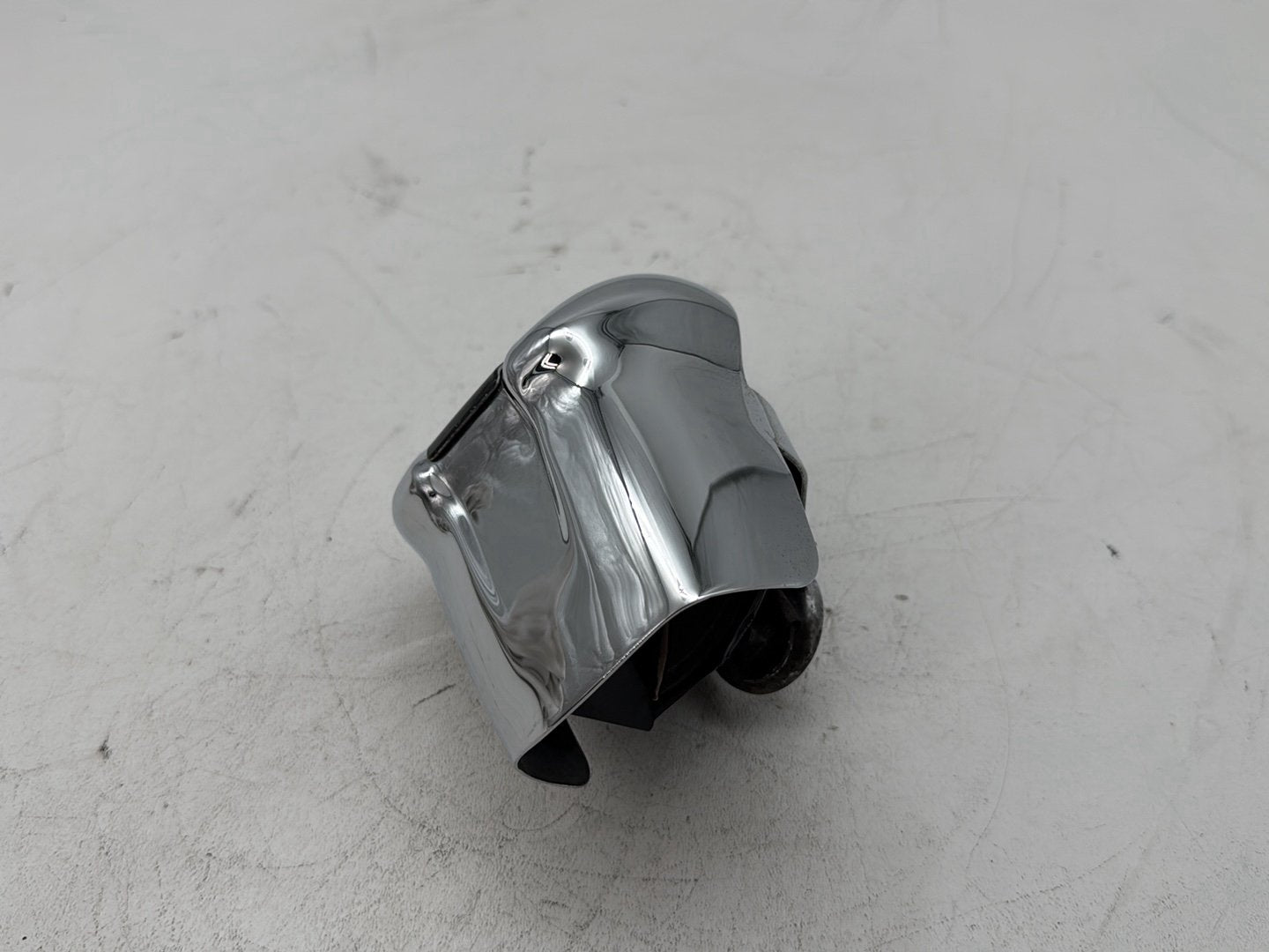 2006 Harley Touring FLHTCI Electra Glide Classic OEM Horn Signal Klaxon Chrome Cover