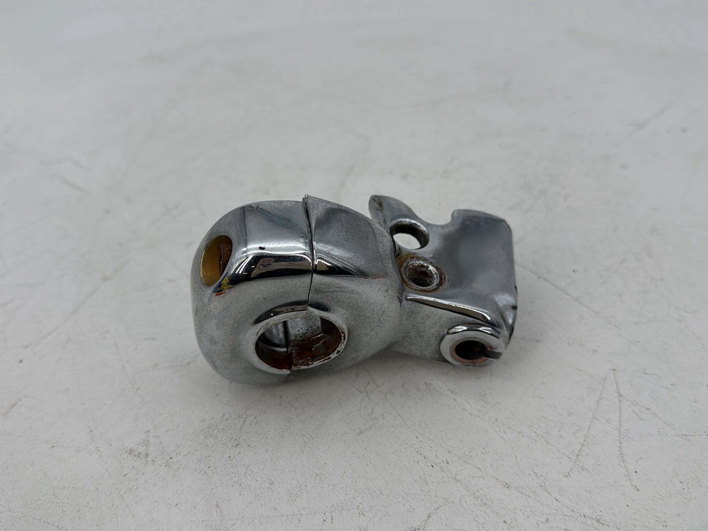 2007 - 2012 Harley-Davidson Dyna Super Glide Clutch Hand Lever Clutch Perch 38608-96   38608-96