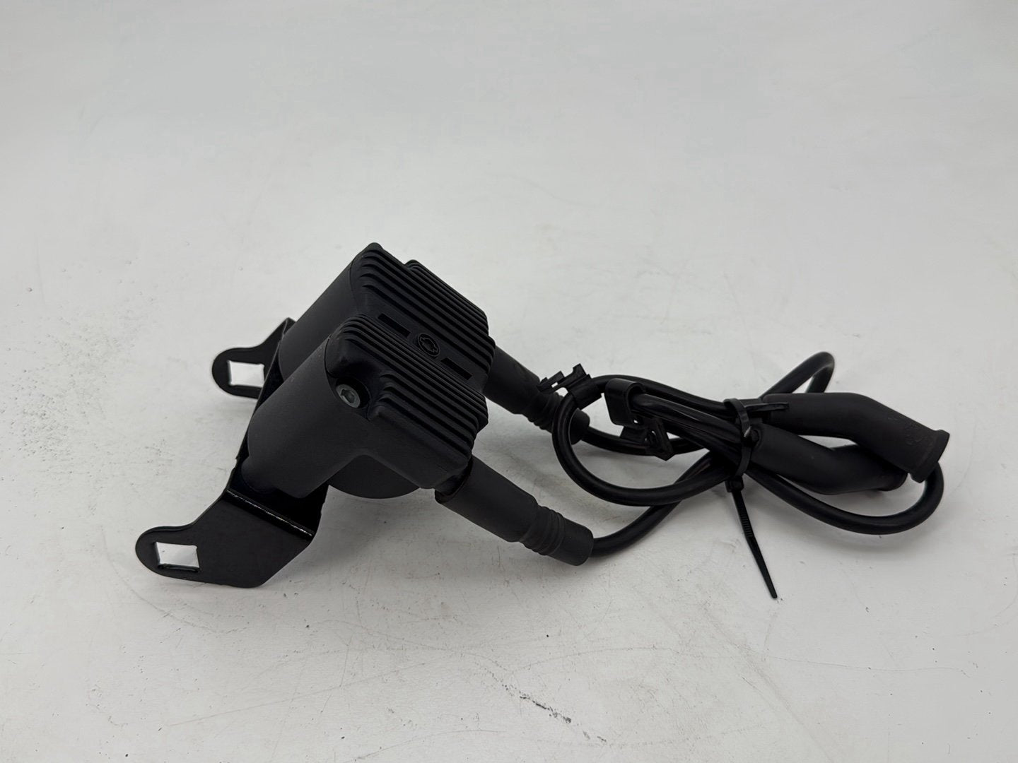 1999 - 2006 Harley-Davidson Touring Road King Custom Ignition Coil Spark Plugs Cable  	31743-01
