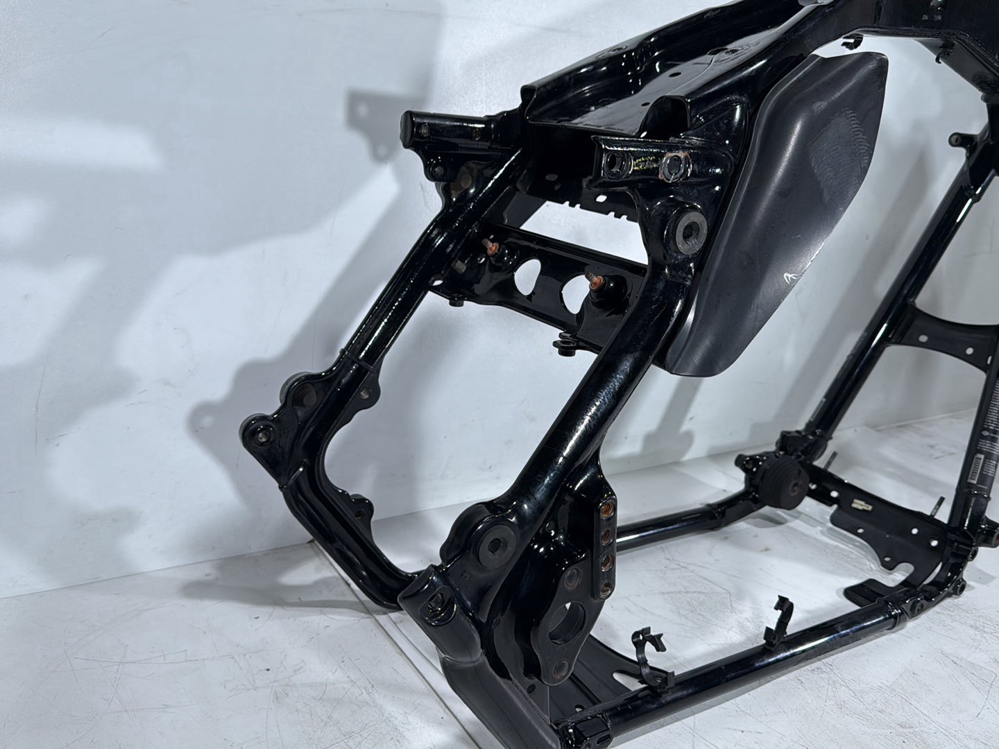 2011 Harley Electra Glide Ultra FLHTK OEM Body Main Frame Chassis SLVG