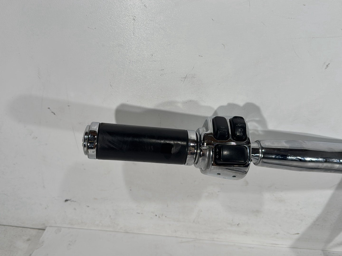 2003 Harley Dyna Wide Glide FXDWG OEM Handlebars Left Right Switches Controls