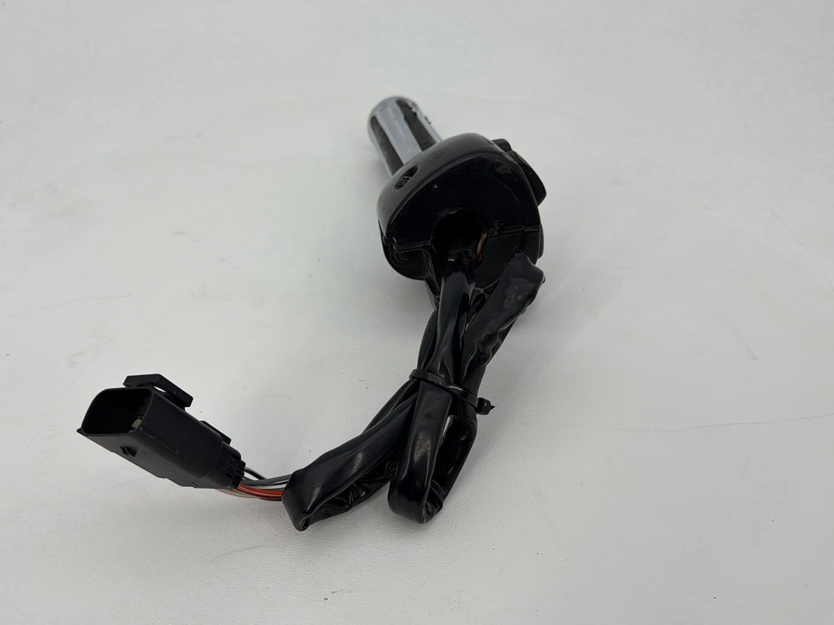2009 Harley Touring FLHX Street Glide OEM Right Engine Start Kill Switches Controls