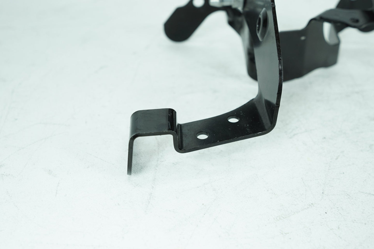 2018 - 2025 Harley-Davidson Softail Street Bob Front Fairing Radio Caddy Mount Holder 47200478