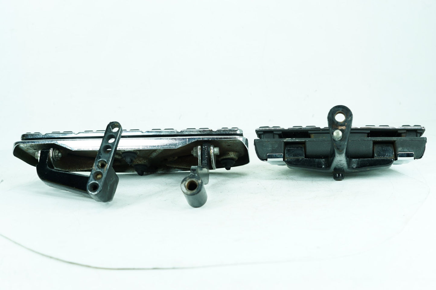 1984 - 1998 Harley-Davidson Touring Road Glide Left Driver 1 Floorboard Foot Rest 50621-79A