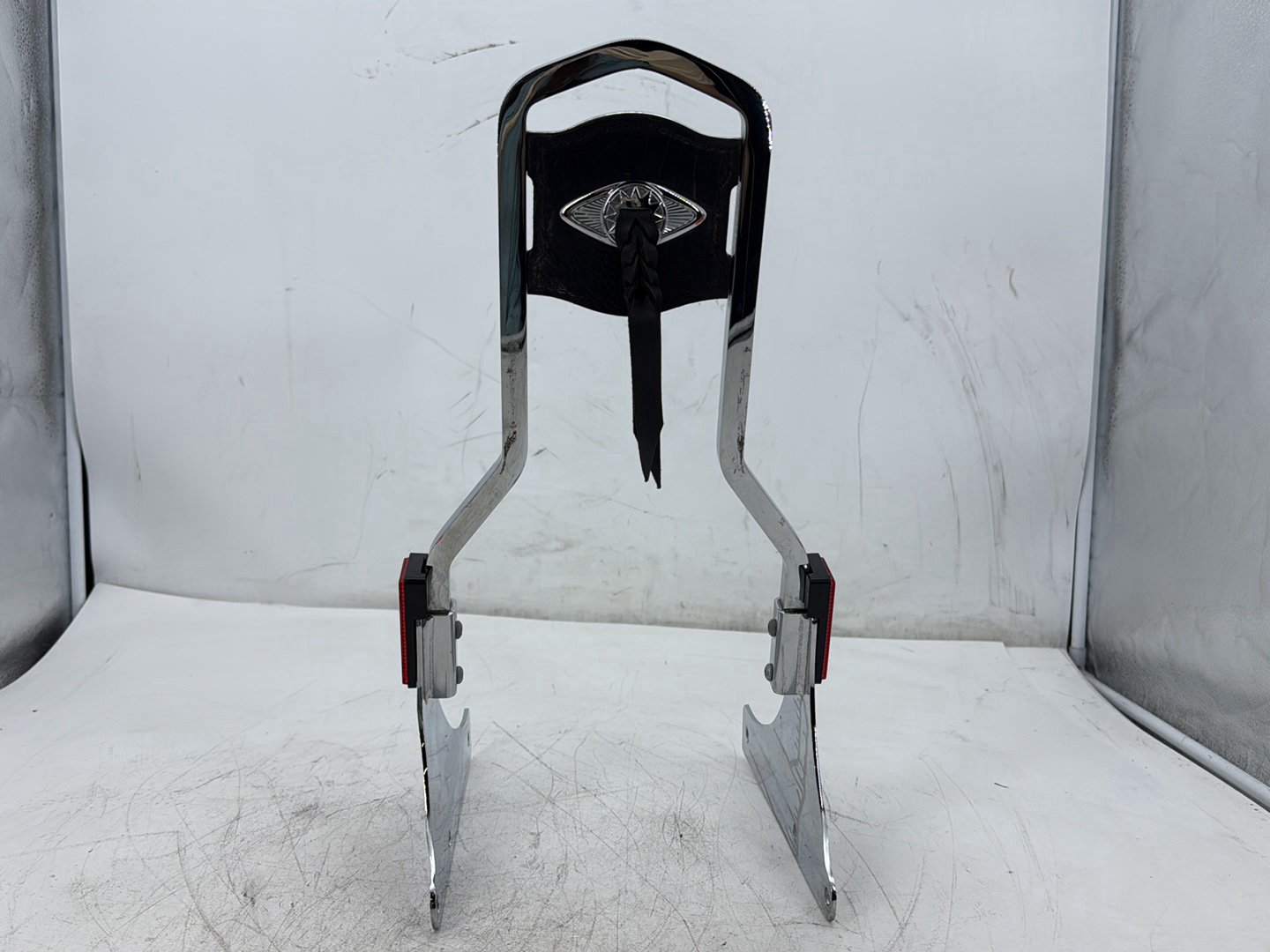 2013 Harley Heritage Softail Classic FLSTC OEM Rear Back Sissy Bar Rail Sissybar