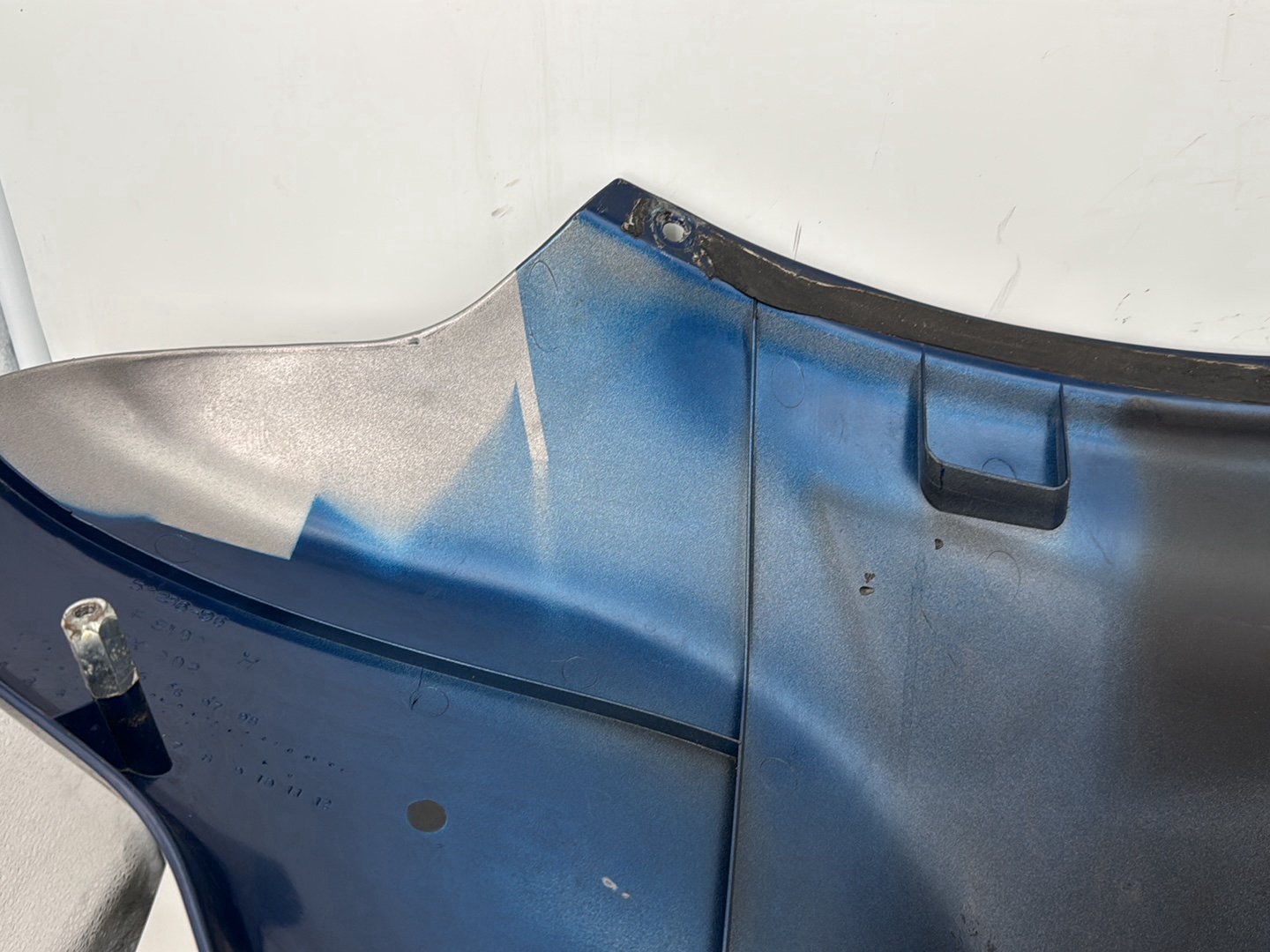 1998 Harley Touring FLHTCUI Electra Glide Ultra OEM Front Outer Batwing Fairing Cover