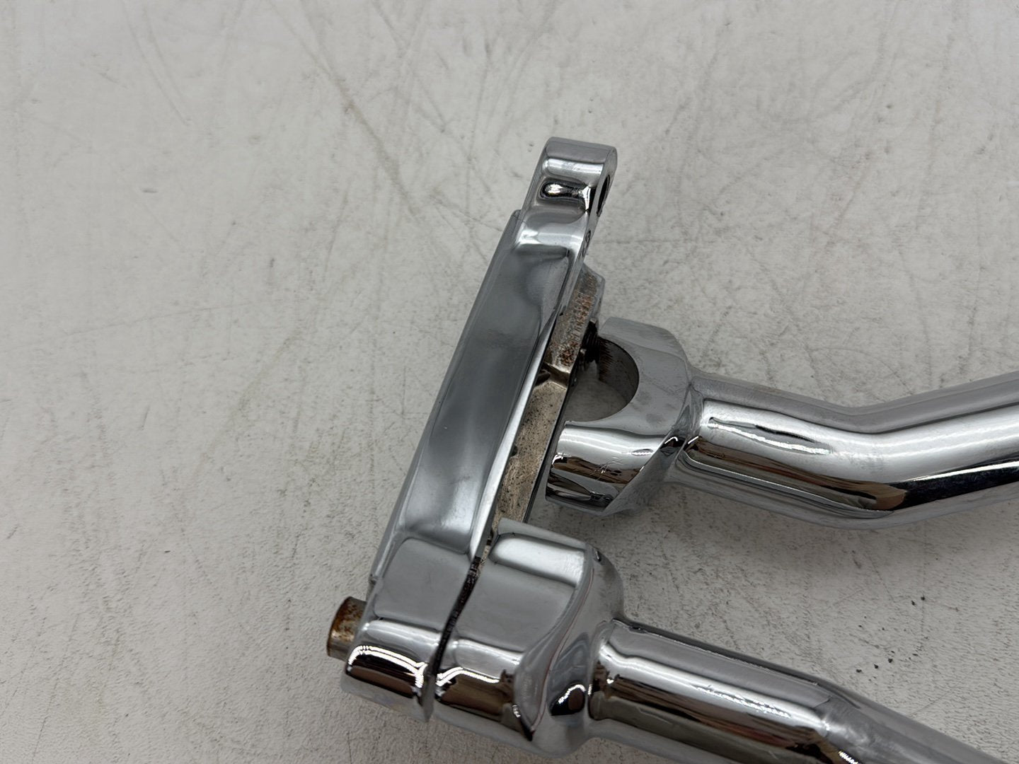 2001 Harley Sportster 883 Hugger XLH883 OEM Front Handlebar Riser Top Clamp Chrome