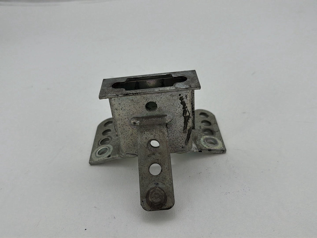 94 Harley Electra Glide Touring Classic Driver Backrest Bracket Mount 52589-09A