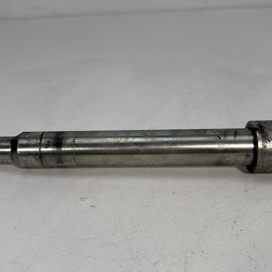 1999 - 2006 Harley-Davidson Touring Electra Glide Ultra Front Wheel Axle Bolt Shaft 43364-00