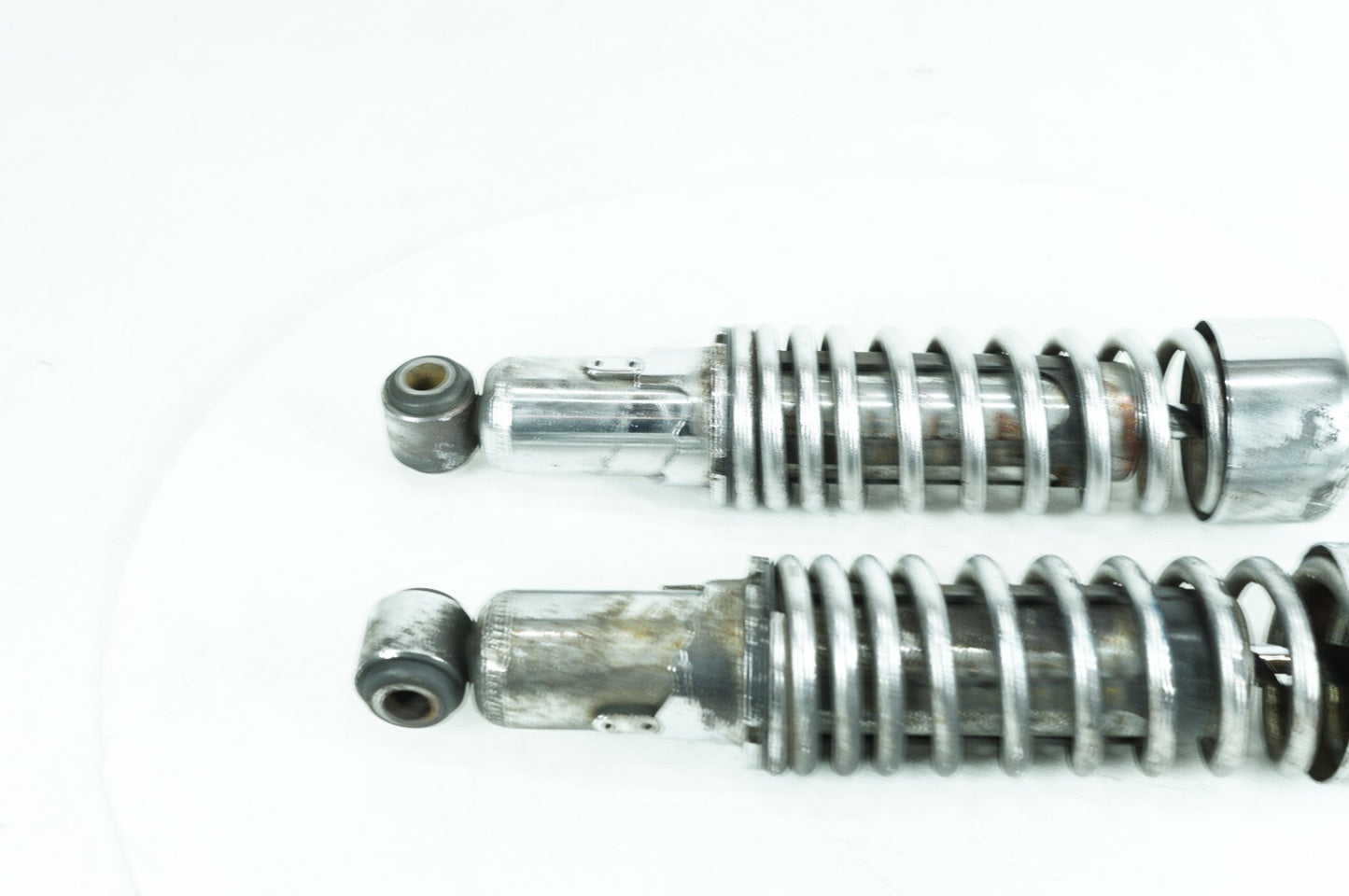 2004 - 2013 Harley-Davidson Sportster 1200 Low Rear Left Right Shock Absorbers 54568-09