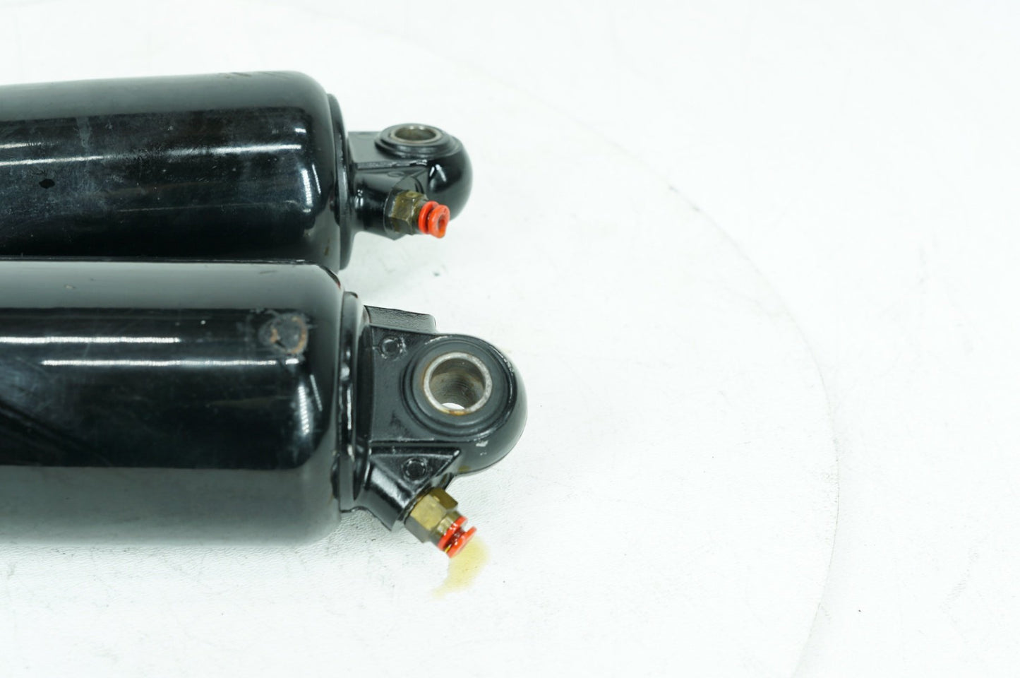 1999 - 2006 Harley-Davidson Touring Electra Glide Ultra Rear Left Right Shock Absorbers 54662-09