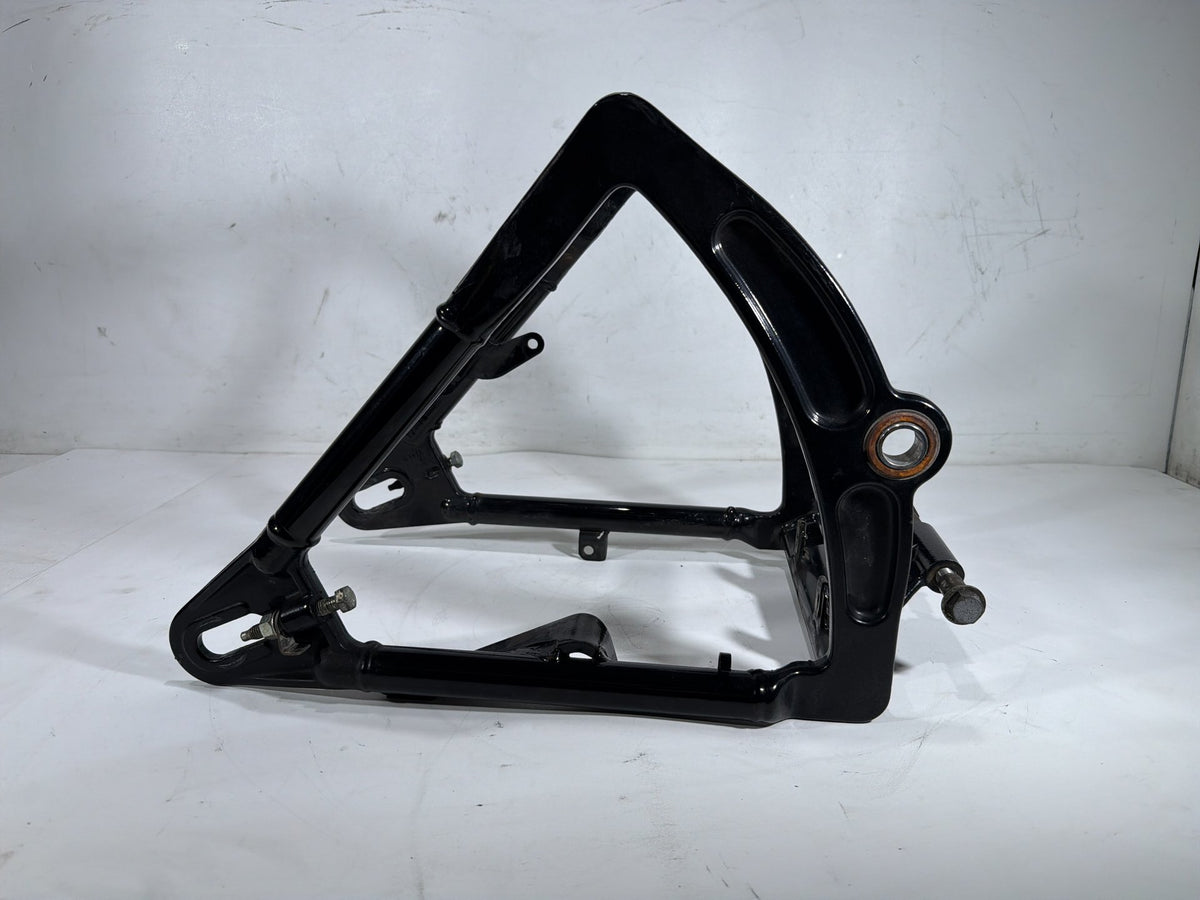2001 Harley Softail Deuce FXSTD OEM Rear Fork Swingarm Swing Arm